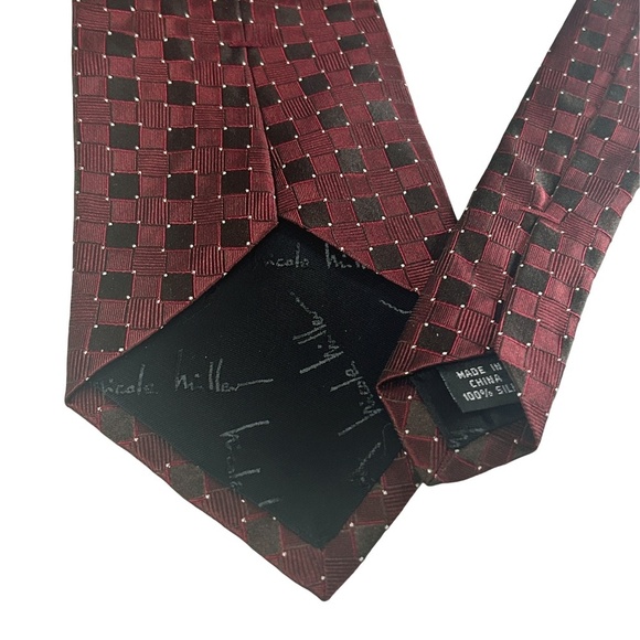Nicole Miller NY Neck Tie Burgundy Micro dot Textured 100% Silk Burgundy NOS - Picture 7 of 11